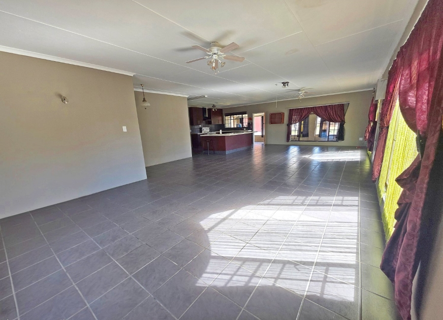 3 Bedroom Property for Sale in Oranjeville Free State